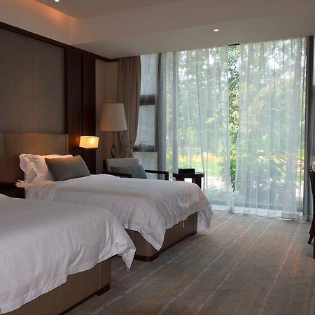 Zhongjian Yanqi Lake View Hotel Pekín Exterior foto