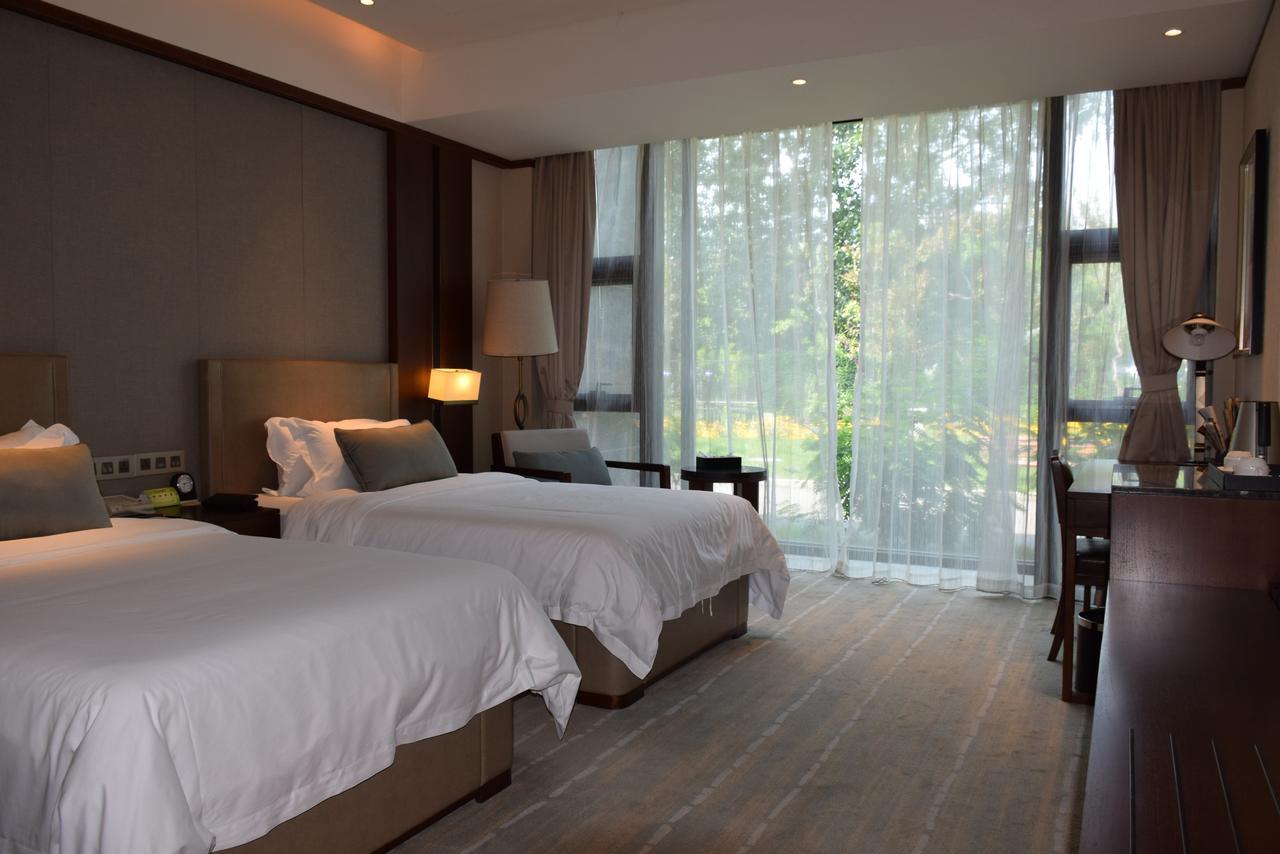 Zhongjian Yanqi Lake View Hotel Pekín Exterior foto