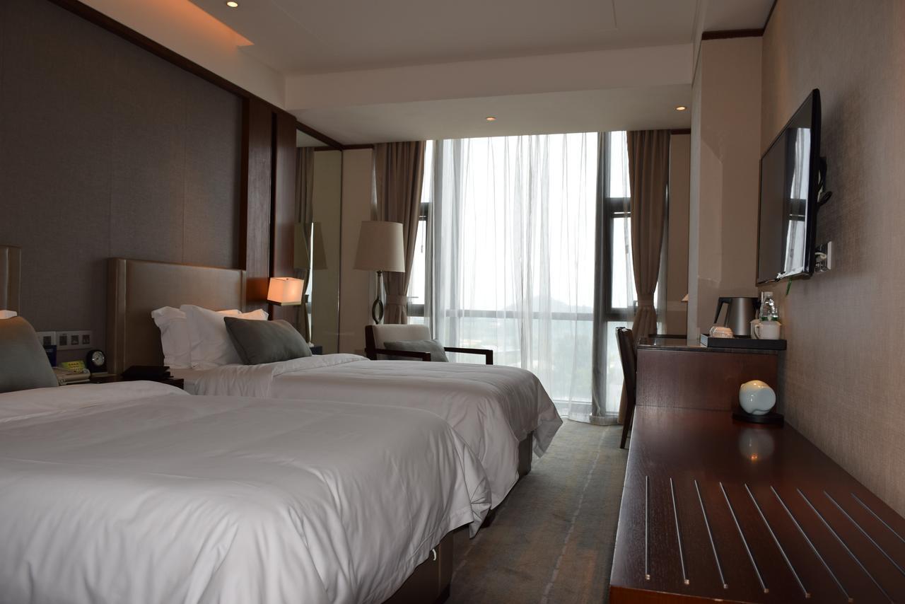 Zhongjian Yanqi Lake View Hotel Pekín Exterior foto