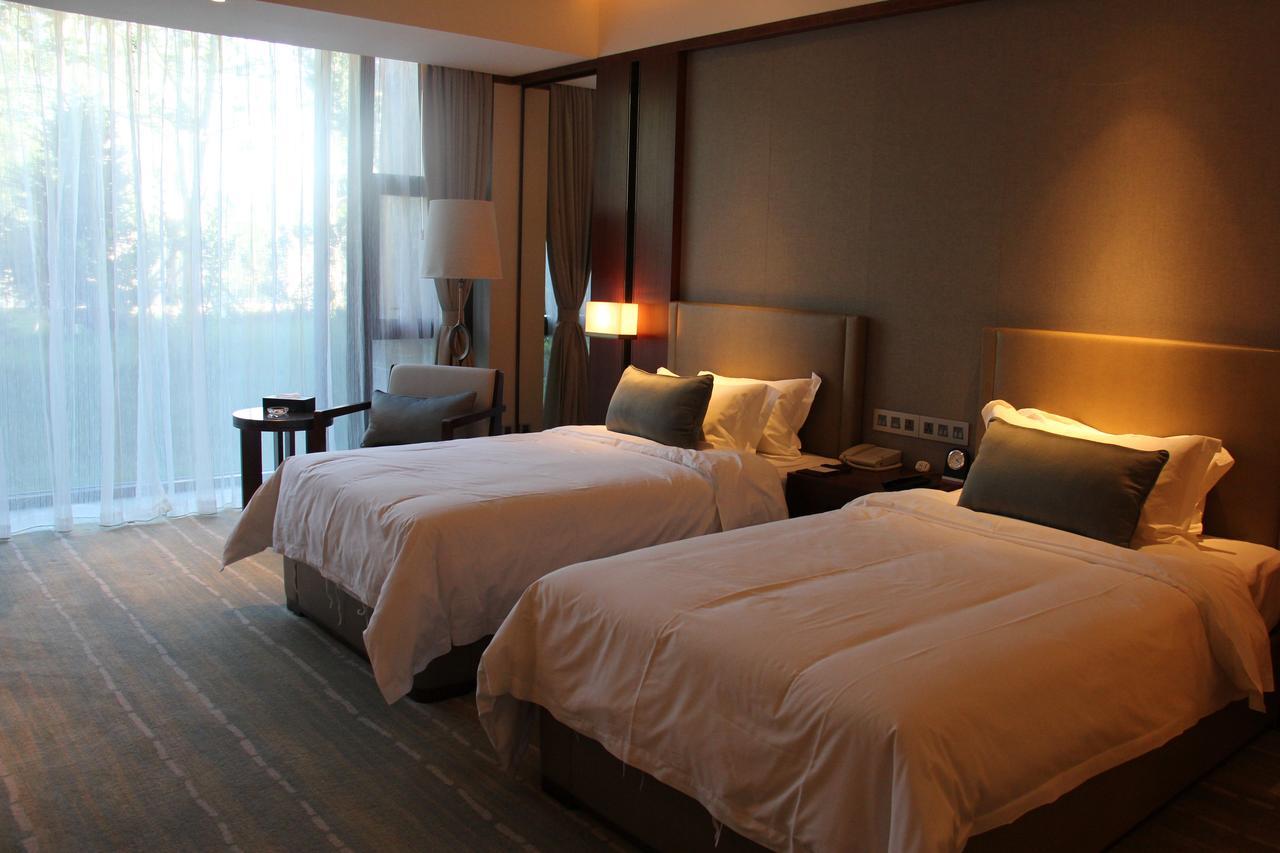Zhongjian Yanqi Lake View Hotel Pekín Exterior foto