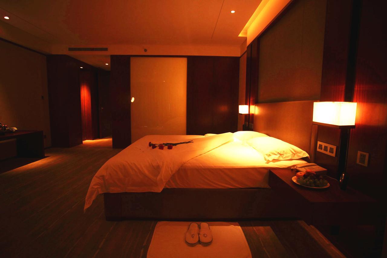 Zhongjian Yanqi Lake View Hotel Pekín Exterior foto